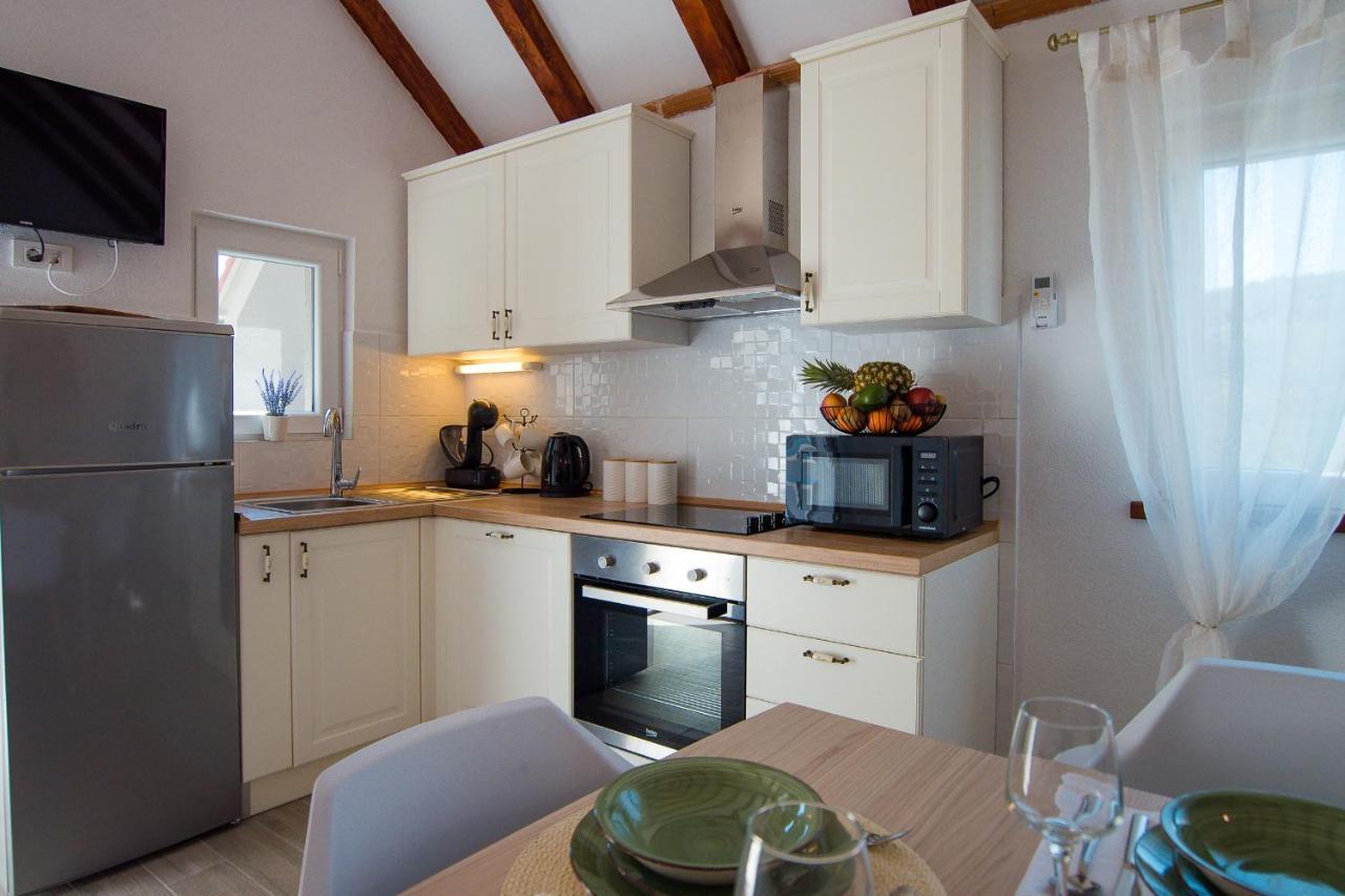 Holiday Home Moliva Donje Sitno Экстерьер фото