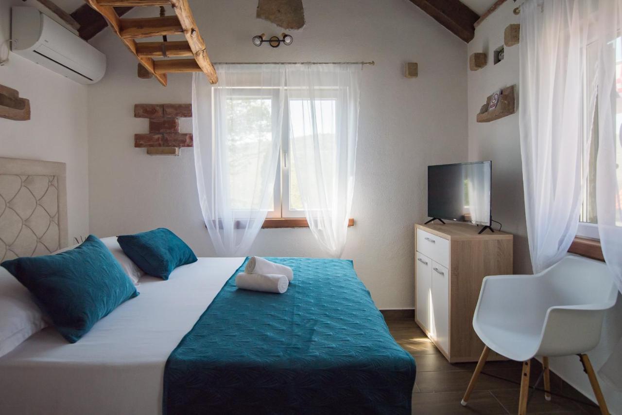 Holiday Home Moliva Donje Sitno Экстерьер фото