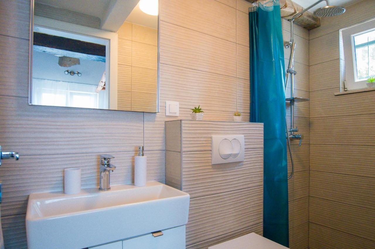 Holiday Home Moliva Donje Sitno Экстерьер фото