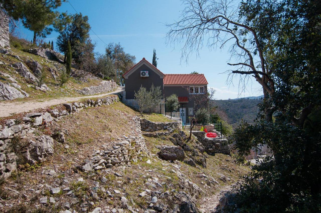 Holiday Home Moliva Donje Sitno Экстерьер фото