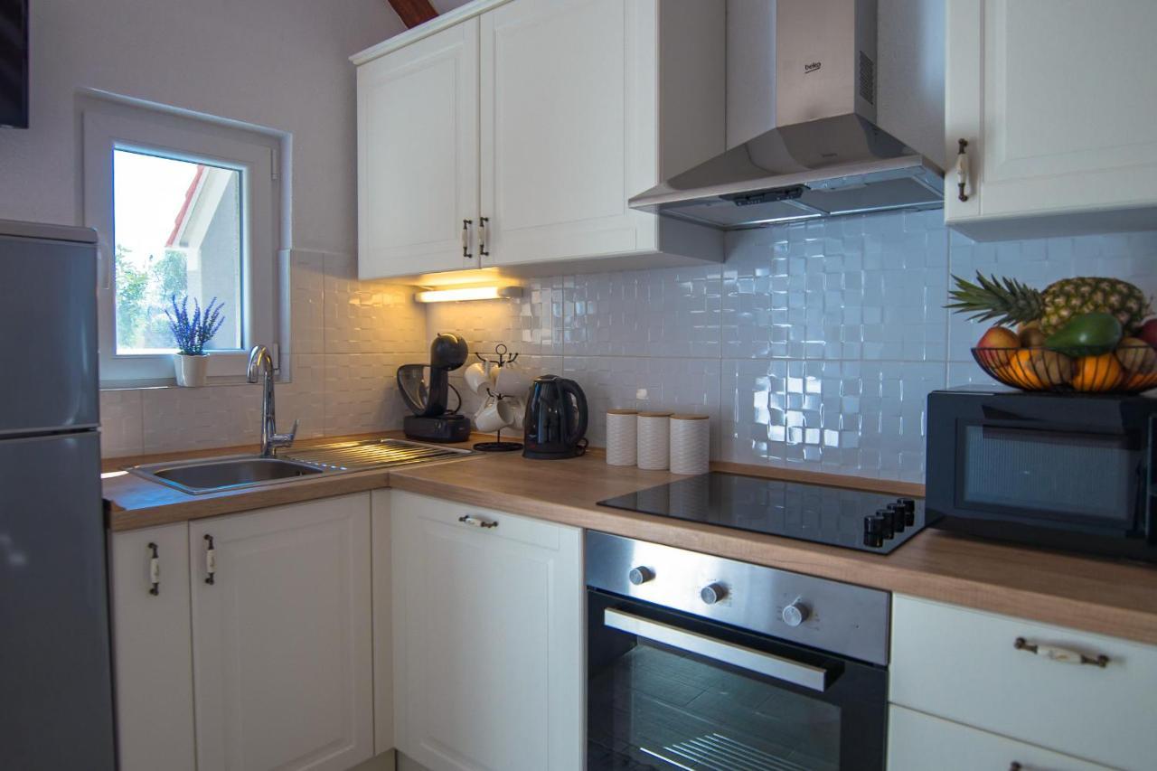 Holiday Home Moliva Donje Sitno Экстерьер фото