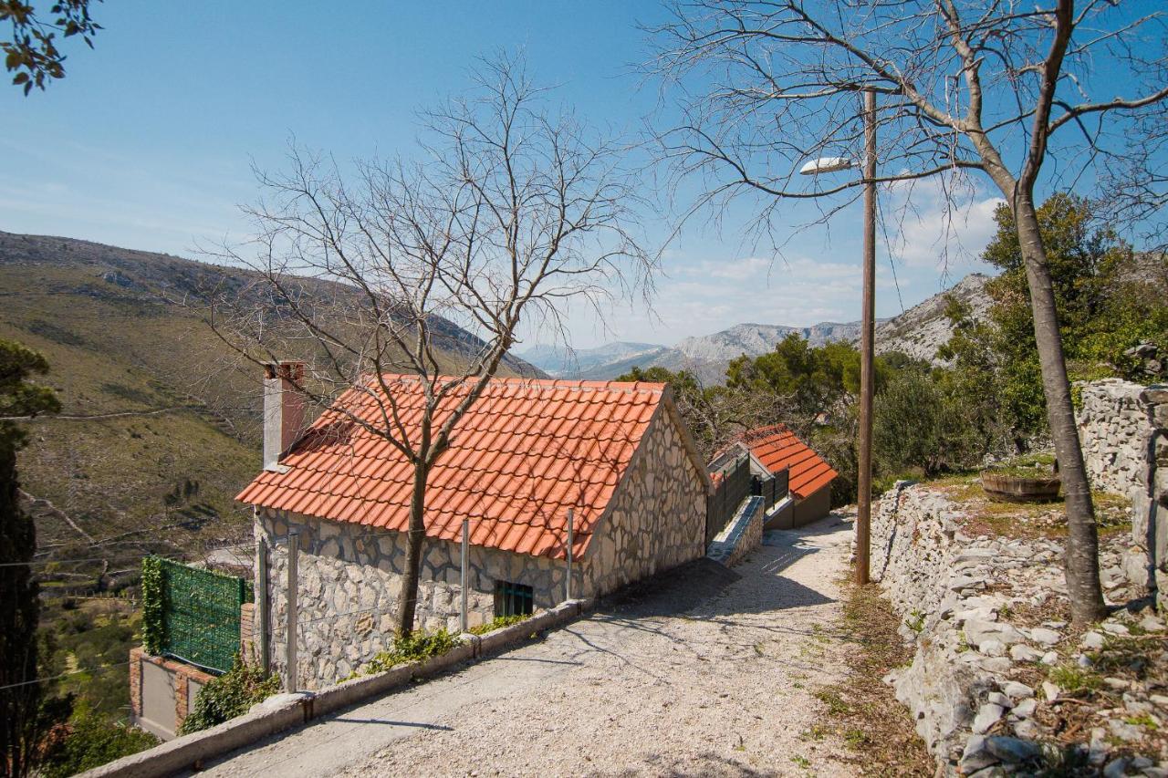 Holiday Home Moliva Donje Sitno Экстерьер фото